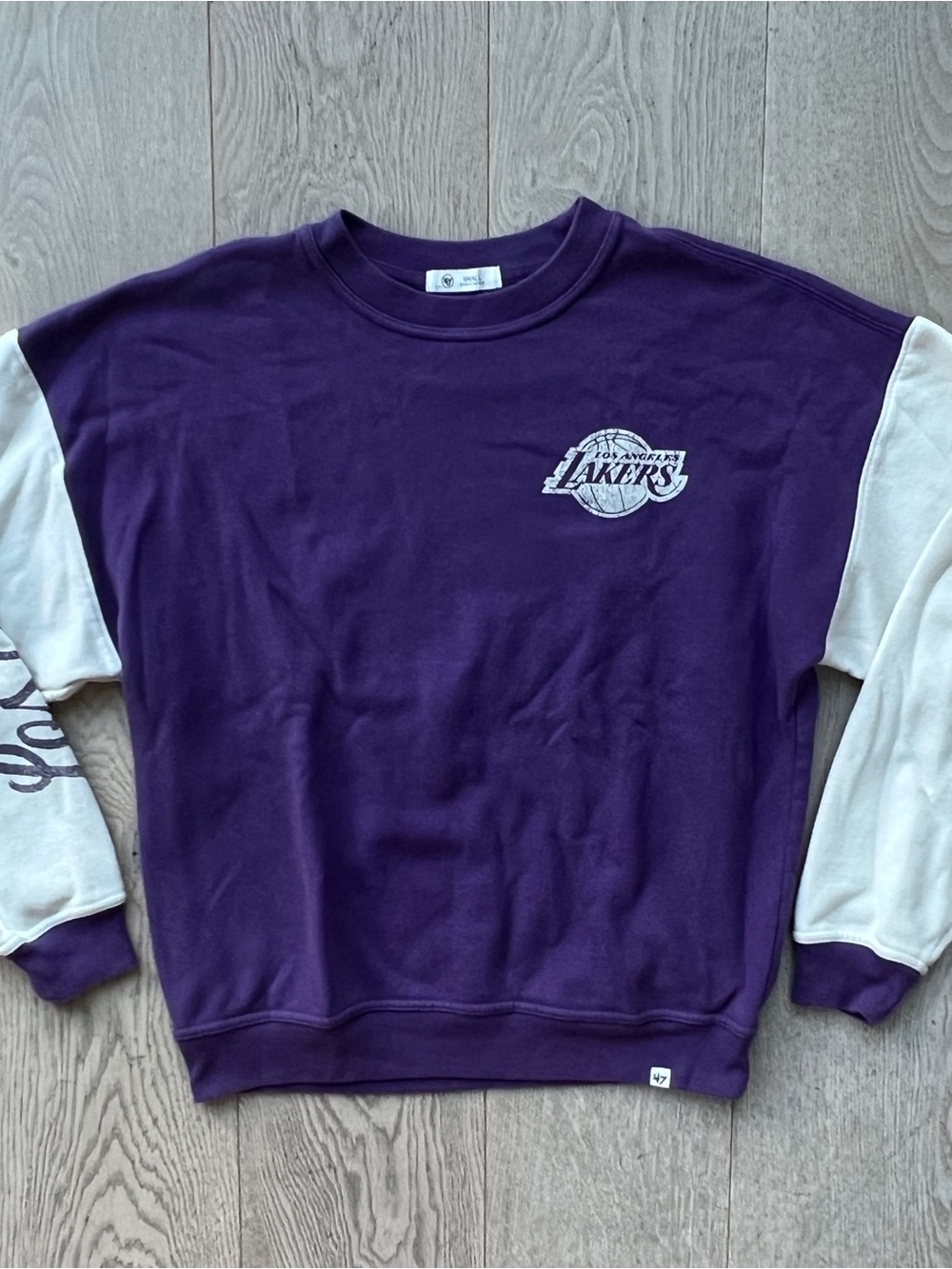 Lakers Sweatshirt Women’s Size S '47 Brand White NBA Pullover Sweatshirt